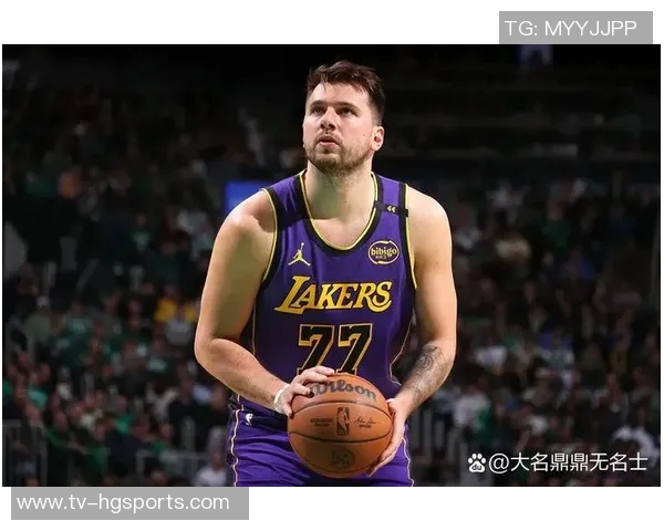 无詹与里对东契奇的影响分析雷迪克称他表现出色队友纷纷效仿