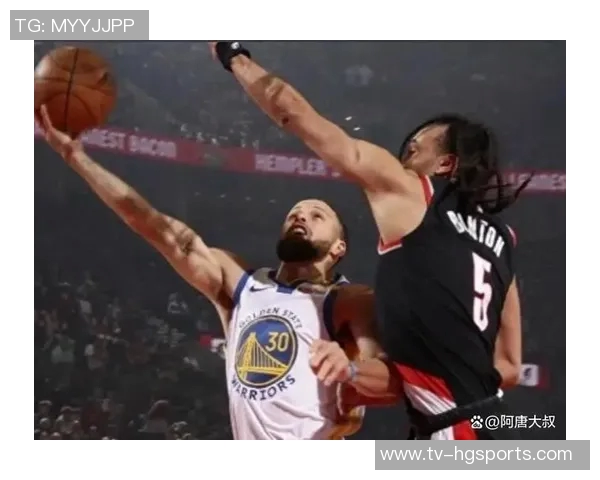 巴特勒表现出色三分命中率高效全场贡献12分3篮板2助攻3抢断 巴特勒表现出色三分命中率高效全场贡献12分3篮板2助攻3抢断