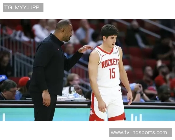 乌度卡称赞谢泼德投射能力期待他在阅读防守与传球方面的进步